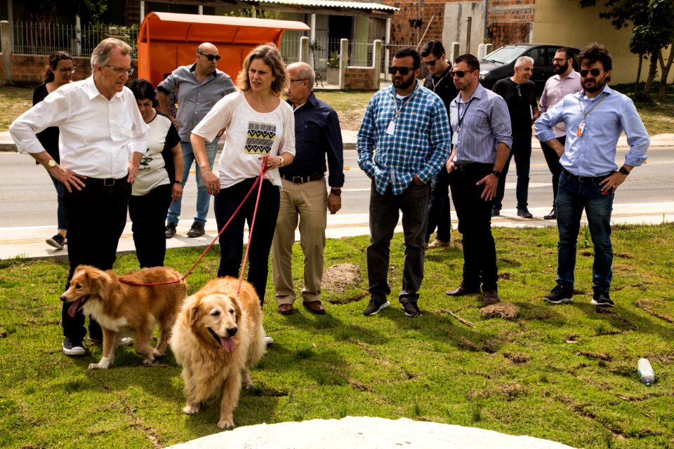 18.10.2018 - Prefeita Paula Mascarenhas e o vice Idemar Barz realizam caminhada de entrega das avenidas 25 de julho e Leopoldo Brod - Foto: Gustavo Vara