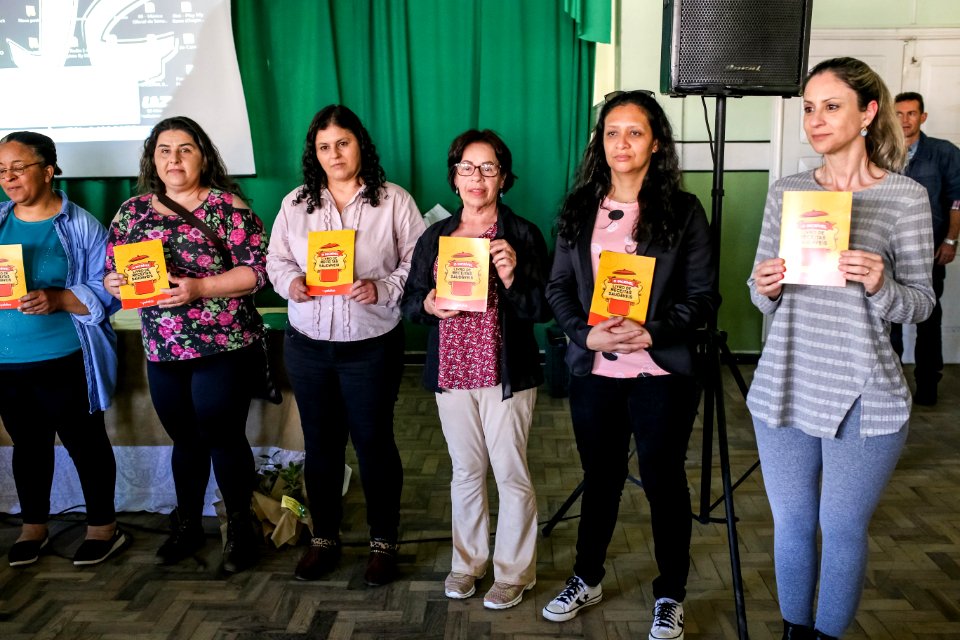 15.10.2018 Lançamento do livro das merendeiras - Fotos Gustavo Mansur