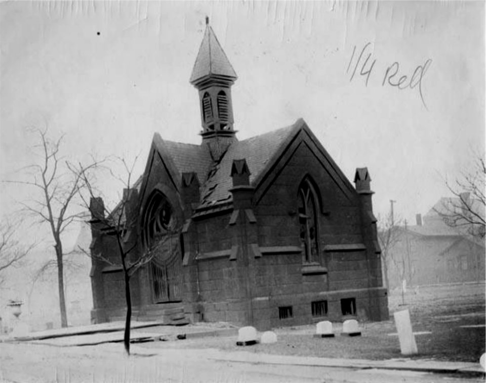 Erie St Cemetery chapel 1922
