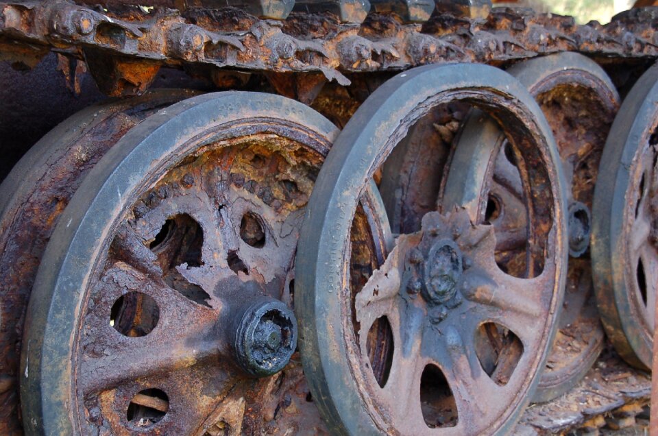 Caterpillars armored vehicle fulda
