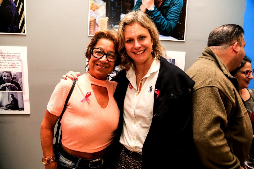 08.10.2018 - 20:00 - Prefeita Paula Mascarenhas prestigia  a inauguração da Loja Rosa do Instituto Bouquet do Amor - Foto: Gustavo Vara