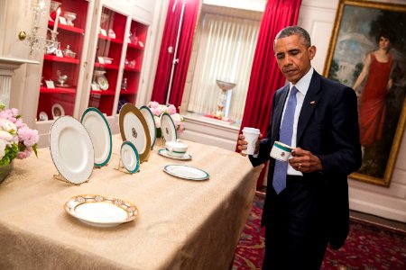 Barack Obama inspects new china 2015