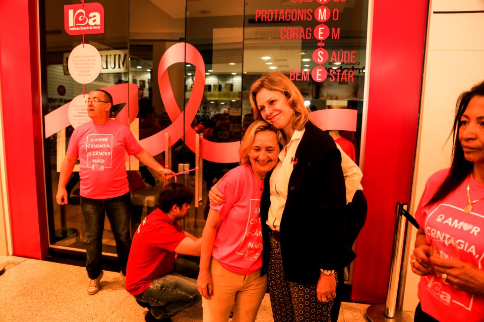 08.10.2018 - 20:00 - Prefeita Paula Mascarenhas prestigia  a inauguração da Loja Rosa do Instituto Bouquet do Amor - Foto: Gustavo Vara
