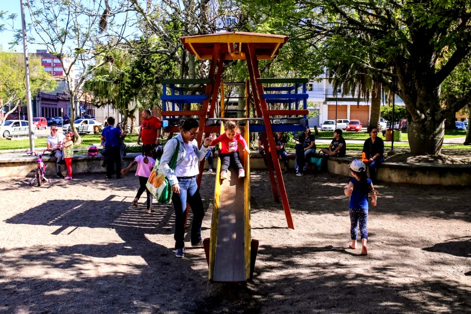 15.10.2018 Revitalização brinquedos das praças - Fotos Gustavo Mansur