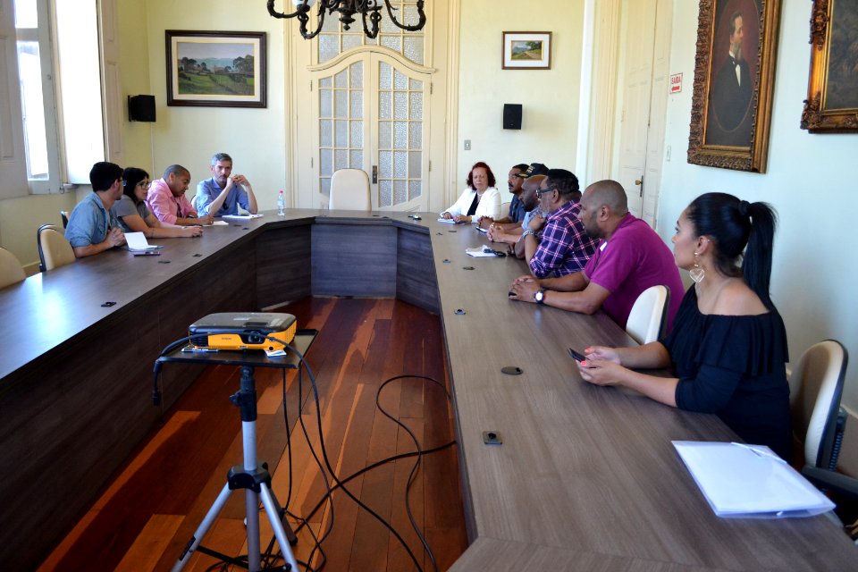 09-11-2018 Reunião SG, Secult, SDETI, Vereadora Daiane Dias e Representantes sobre o Dia do Samba - Lucas Pereira