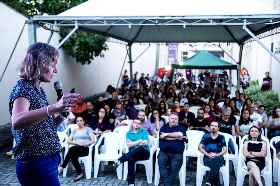 29.11.2018 - Prefeita Paula Mascarenhas palestra na Semana Intercurso do Instituto Educacional Dimensão - Foto: Gustavo Vara