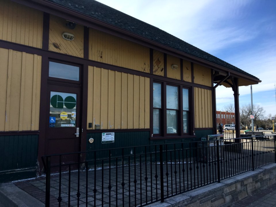 Aurora train station
