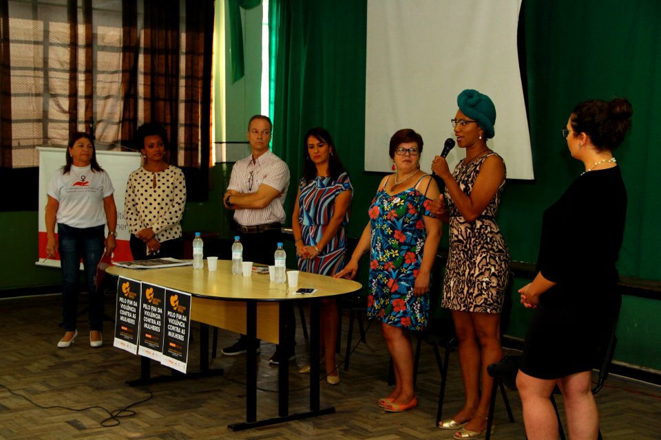 23.11.2018 - SAS - Campanha Violência Contra Mulher - Quem Ama Abraça - Foto Marcel Avila