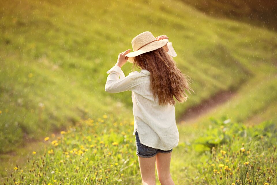 Hat female nature