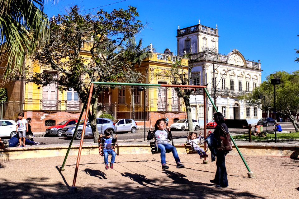 15.10.2018 Revitalização brinquedos das praças - Fotos Gustavo Mansur