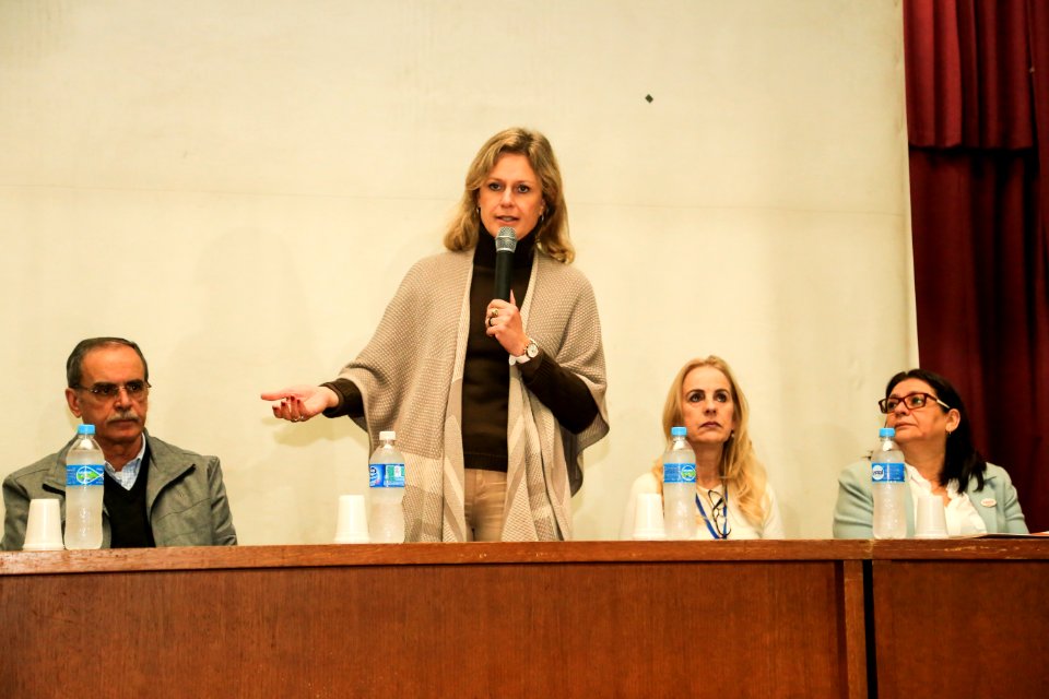10.09.2018 - Prefeita Paula Mascarenhas  durante a cerimônia de Início da formação da Escola da Paz, no auditório do IFSUL - Foto: Gustavo Vara