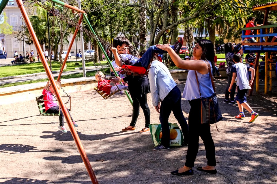 15.10.2018 Revitalização brinquedos das praças - Fotos Gustavo Mansur