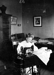Mary Davidson Budge, 1905 photo
