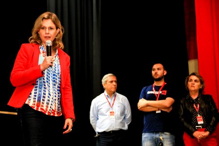 09.10.2018 - Prefeita Paula Mascarenhas durante palestra aos alunos do 9° ano do Colégio Gonzaga - Foto: Gustavo Vara