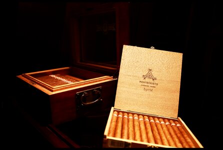 Montecristo ba na cuba