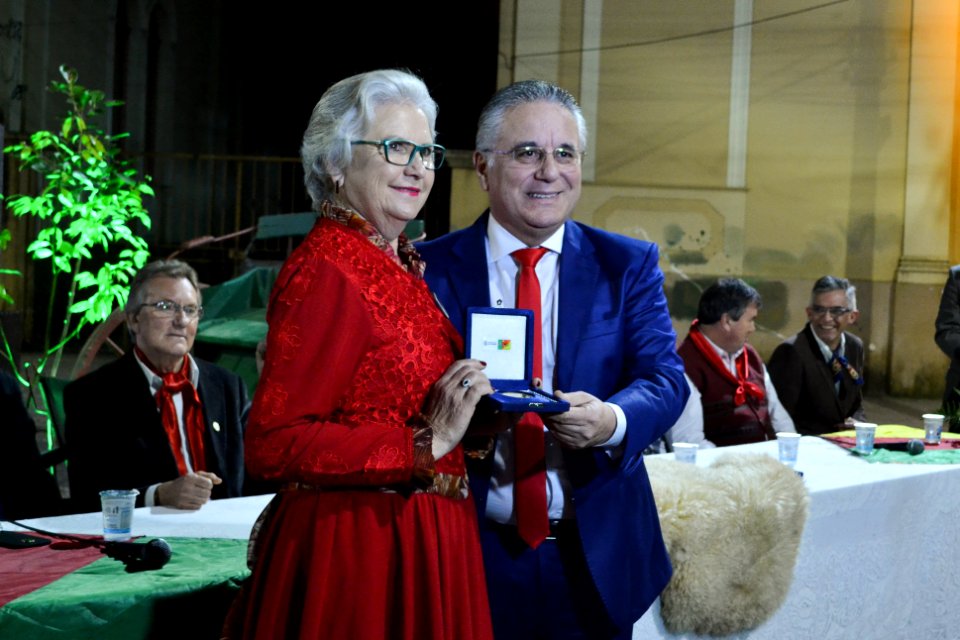 19.09.18 Entrega da Comenda João Simões Lopes Neto