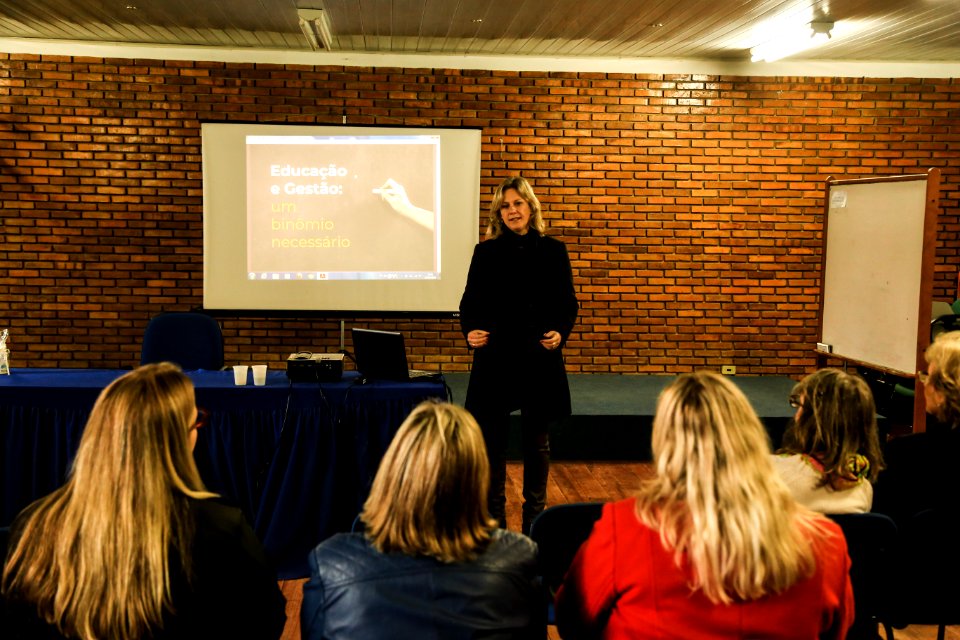 12.09.2018 - Prefeita Paula Mascarenhas realiza palestra aos gestores da educação em São Lourenço do Sul - Foto: Gustavo Vara