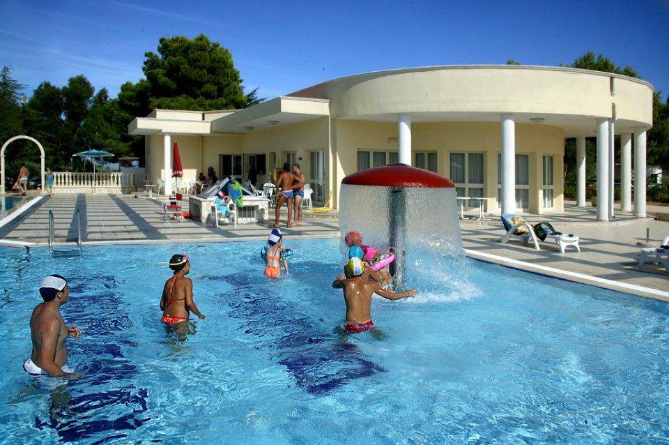 PIANOGRANDE PISCINA 2.JPG