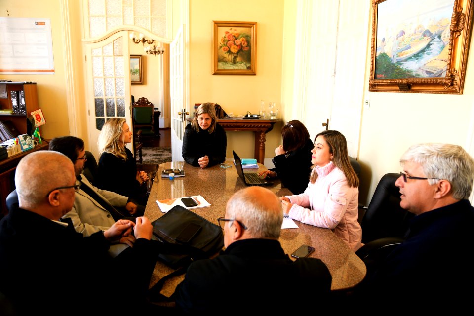 14.06.2018 - Prefeita Paula mascarenhas em reunião com comitê das PPPs - Foto: Gustavo Vara