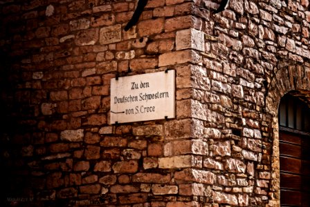 "Zu den deutschen Schwestern", Assisi, Italia photo