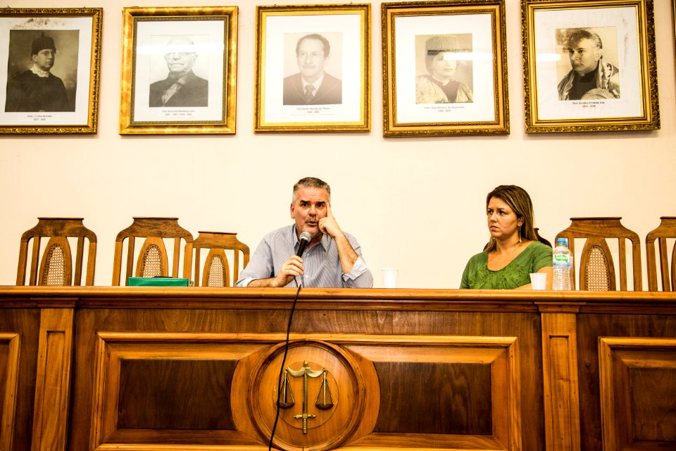 12.04.2018 - Prefeita Paula Mascarenhas e o Consultor do Instituto Cidade Segura Marcos Rolim, durante palestra na UFPel - Foto: Gustavo Vara