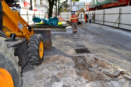 09.04.2018 - SEPLAG - Obra Calçadão - Foto Janine Tomberg (4)