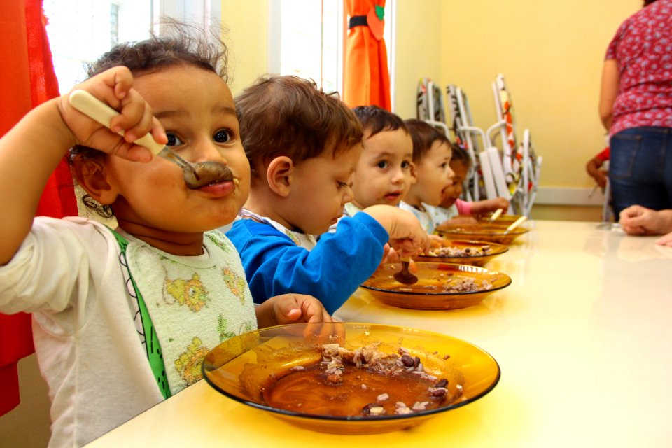 02.05.2018 - SMED - Merenda escolar - foto Marcel Avila
