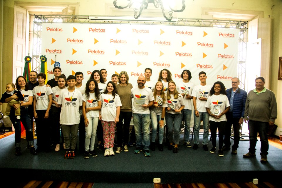 14.05.2019 - Prefeita Paula Mascarenhas realiza a entrega  de homenagens aos participantes do projeto Remar Para o Futuro - Foto: Gustavo Vara