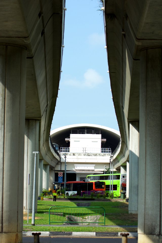DSC 0296 MRT Station