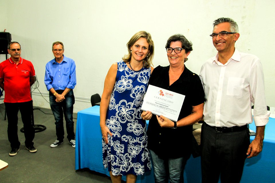19.04.2018 - Prefeita Paula Mascarenhas e o vice Idemar Barz realizam entrega dos certificados para formandos do curso de Justiça Restaurativa - Foto: Gustavo Vara