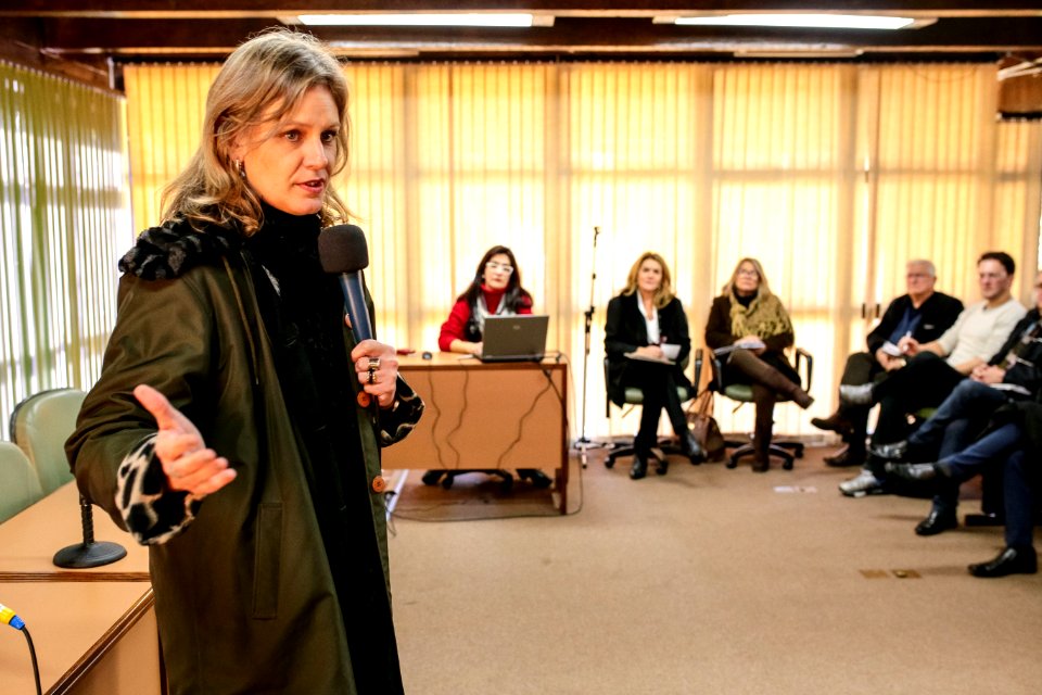 18.06.2018 Prefeita Paula palestra na Câmara de Caxias Pacto Pelotas pela Paz - Fotos Gustavo Mansur