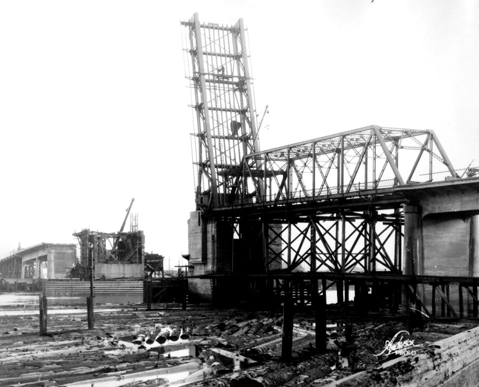 Hoquiam River Bridge Construction