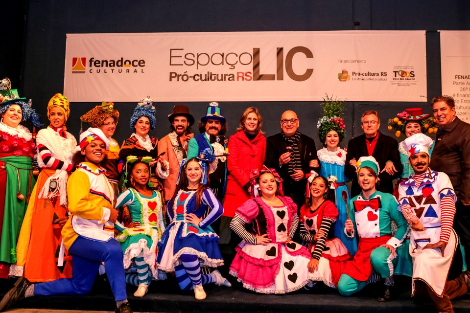 13.06.2018 Happy hour com sec Estadual de Cultura Victor Hugo Alves da Silva - Fotos Gustavo Mansur
