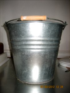 Zinc Bucket Front Flash