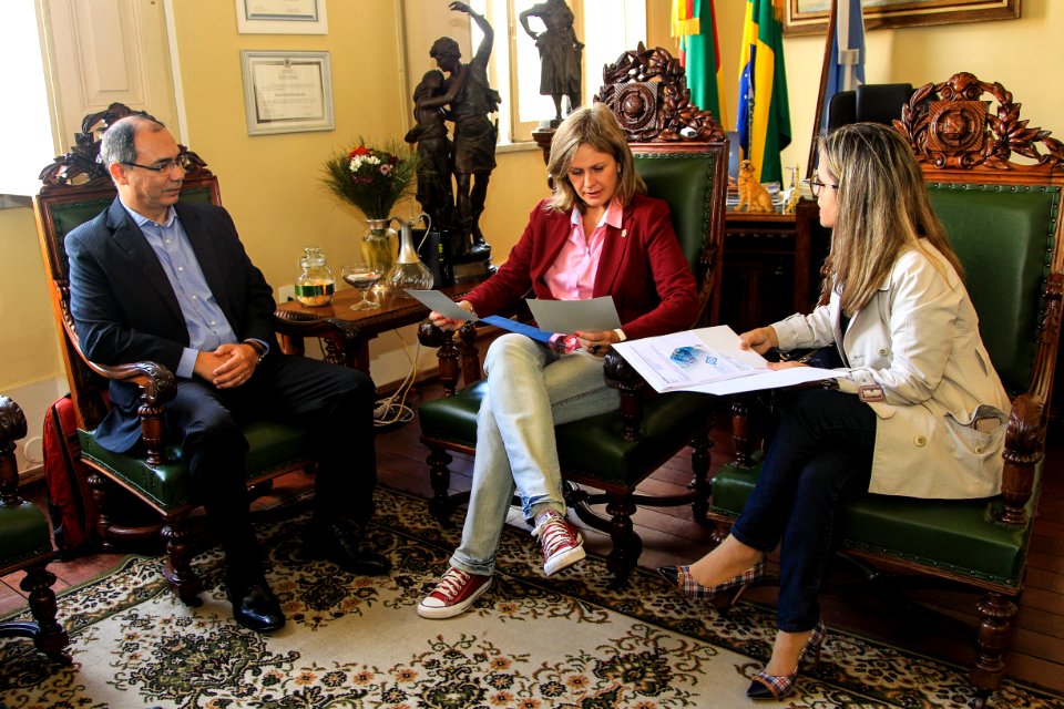 16.04.2018 - Reunião com a Presidente do CRA-RS Adm. Claudia de Souza Pereira Abreu - Foto: Gustavo Vara
