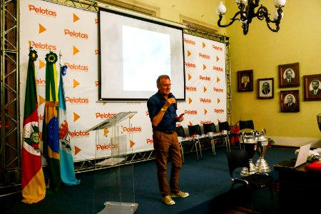 01.04.2019 - Vice-prefeito Idemar Barz na entrega da premiação do Campeonato de Futebol amador - Foto Michel Corvello