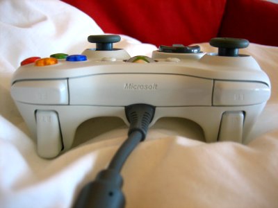 Xbox 360 controller back photo