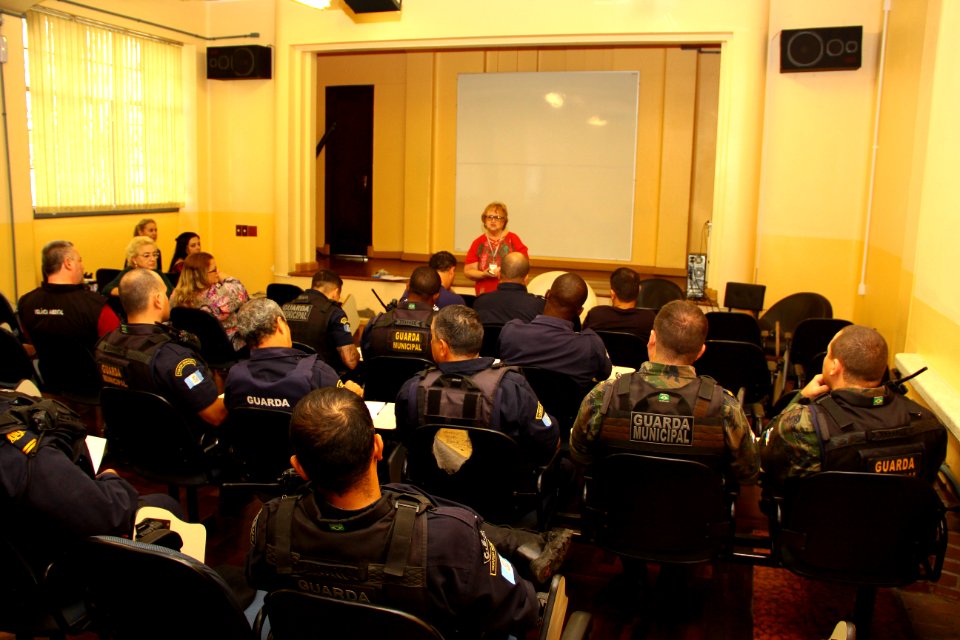 06.04.2018 - SSP - Primeira capacitação da GM para atendimento pacientes em surto - Foto Marcel Avila