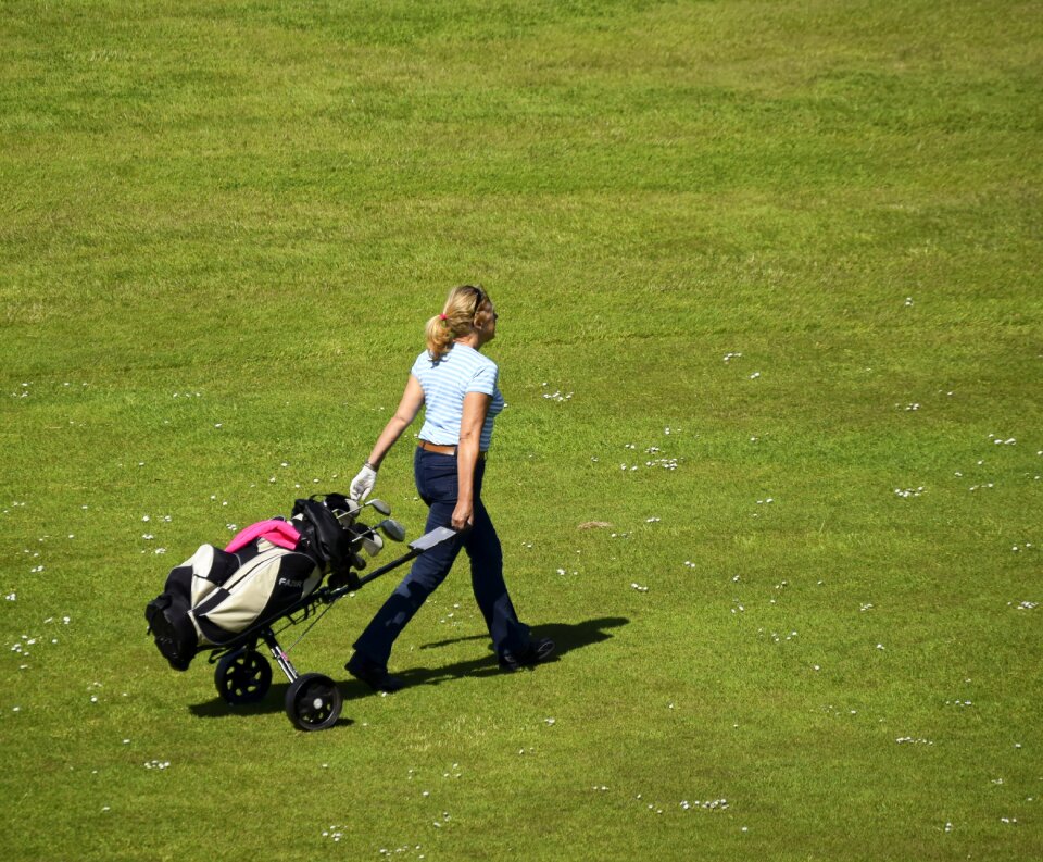 Club ball golfing