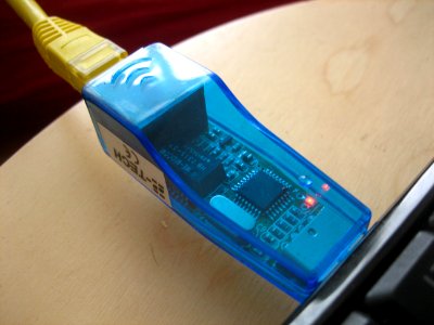2-Tech VK-QF9700 USB LAN Adapter in ASUS Eee PC photo
