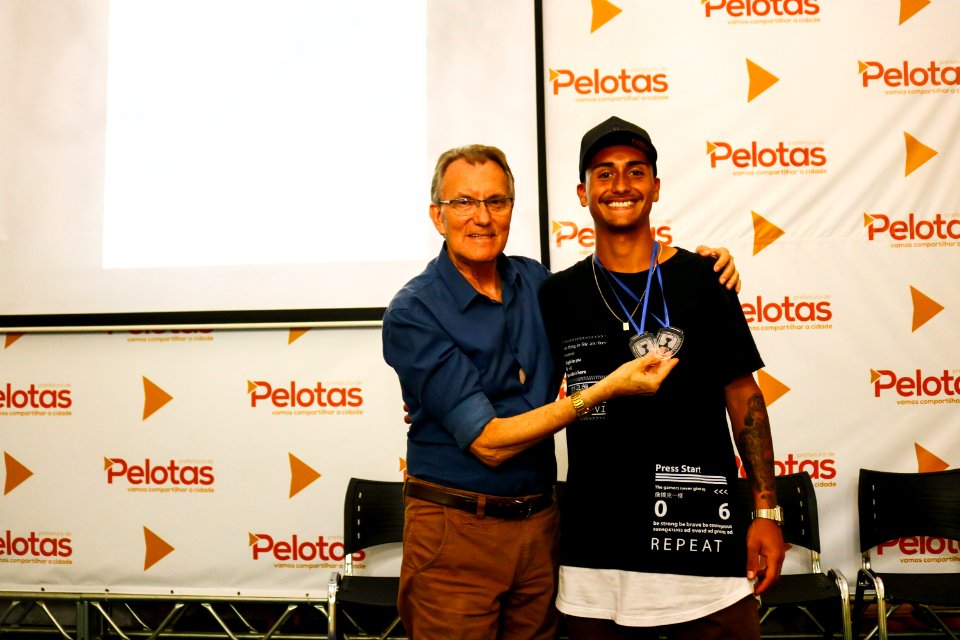 01.04.2019 - Vice-prefeito Idemar Barz na entrega da premiação do Campeonato de Futebol amador - Foto Michel Corvello