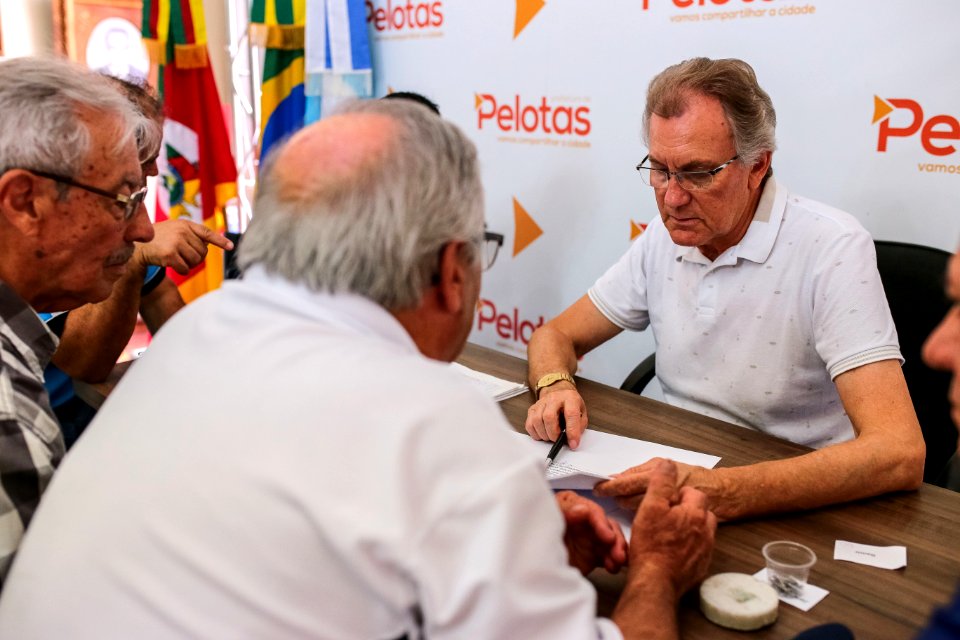 12.04.2018 Vice prefeito recebe - Fotos Gustavo Mansur