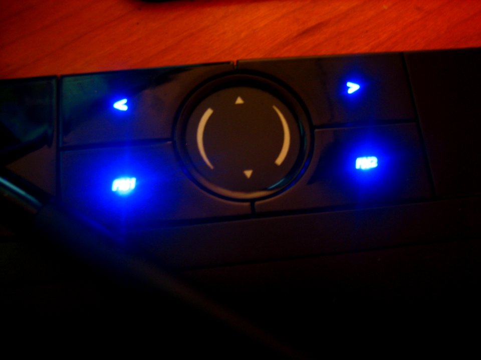 Wacom Bamboo MTE-450 Light On Cherry Wood