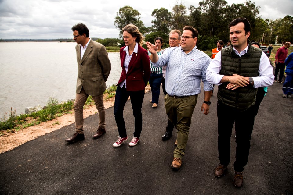 05.04.2019 - Prefeita Paula Mascarenhas e o vice Idemar Barz, acompanhados do secretário estadual de Meio Ambiente e Infraestrutura, Artur Lemos Junior, realizam visita a Barragem Santa Bárbara - Foto: Gustavo Vara