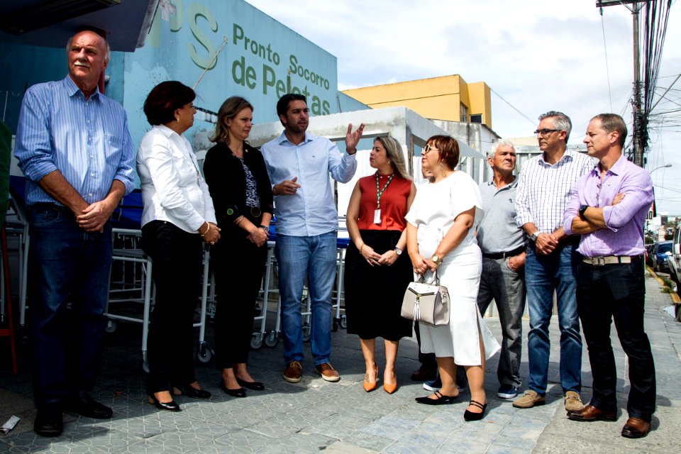 29.03.2019 - Prefeita Paula Mascarenhas no ato de entrega de materiais ao Pronto Socorro, via doação do deputado federal Daniel Trzeciak, através da não utilização de recursos em seu gabinete - Foto: Gustavo Vara