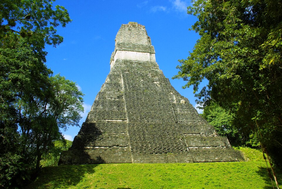 Rainforest guatemala ruins