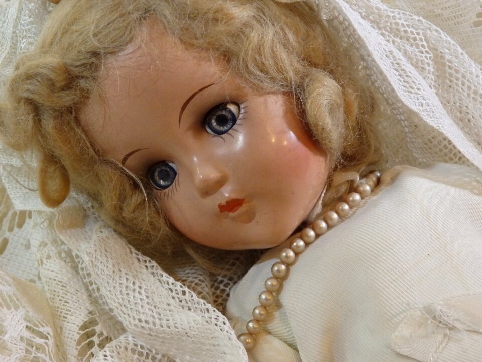 Doll creepy bride
