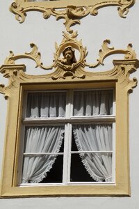 Facade constance historically