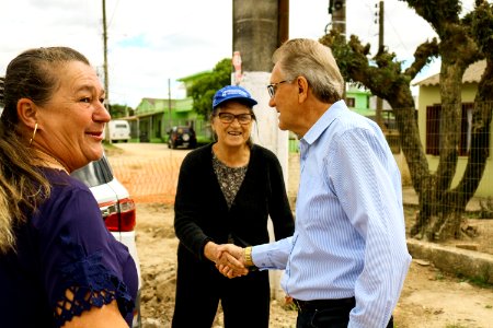 25.03.2019 - Vice-prefeito Idemar e secretário Roberto Ramalho visitam obras Rua Theodoro Born - Foto Michel Corvello