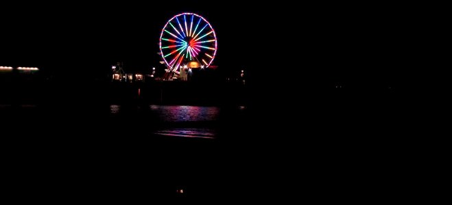 Pleasure pier at nite...